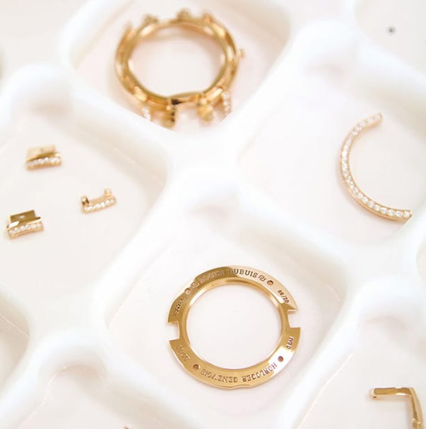 万国指定授权维修