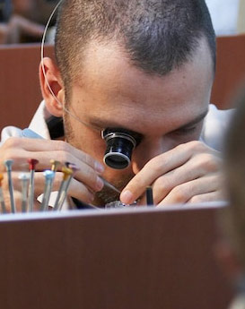 安尼塔·阿普里尔-天津万国手表官方售后服务中心